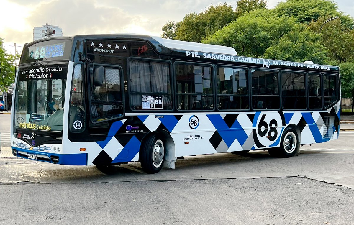diseño linea de colectivos 68